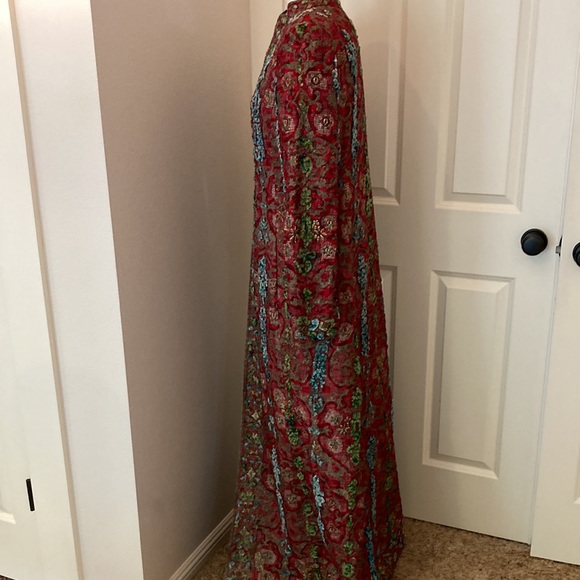 Gorgeous coat by Oscar de la Renta a collection piece - Picture 8 of 12